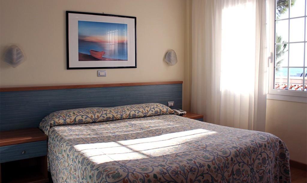 Hotel Sea Gull Ventimiglia Szoba fotó